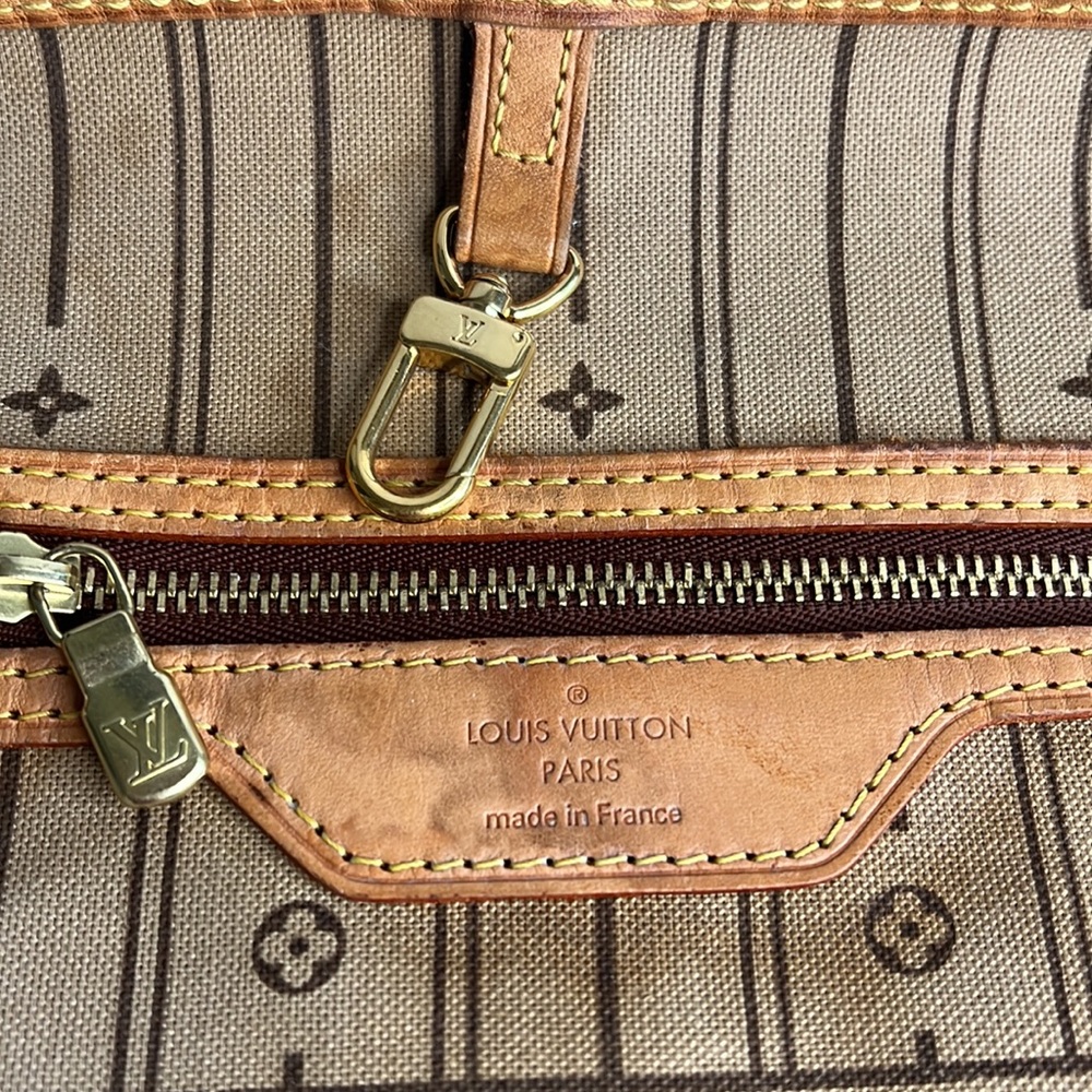 Louis Vuitton Neverfull MM monogram beige interior - Picture 8 of 16